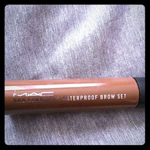 M.A.C Pro Longwear Waterproof Brow Set